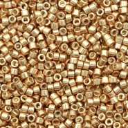 Abalorios Miyuki Delica's 11/0 Duracoat galvanized champagne gold DB-1834