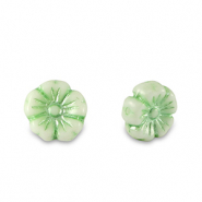 Abalorios Checos flor 7mm Verde pálido metálico-blanco