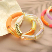 Set de inspiraciones Manos a la obra con los abalorios acrílicos tubo para pulseras veraniegas  