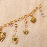 Set de inspiraciones Crea una colección llena de amor con colgantes de corazón en acero inoxidable