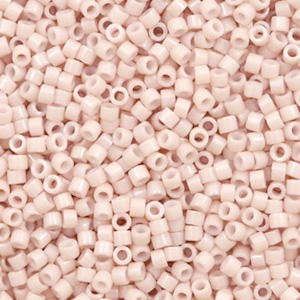 Abalorios Miyuki Delica's 11/0 Opaque pink champagne DB-1495