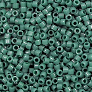 Abalorios Miyuki Delica's 11/0 Duracoat opaque dyed forest green DB-2358