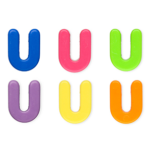 Abalorios alfabeto acr&iacute;lico letra U Multicolor