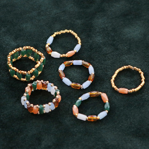 DIY: As&iacute; creas anillos con abalorios tubo faceteado: