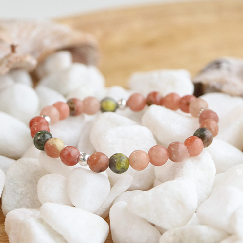 Da rienda suelta a tu creatividad con estas cuentas de piedra natural de varios colores
