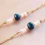Pendientes elegantes en nuevos colores de tendencia