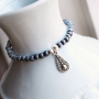 As&iacute; se hacen pulseras para hombres modernos con abalorios de cristal y hematita: