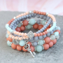 De este modo puedes crear preciosas pulseras con abalorios acr&iacute;licos: