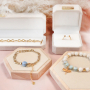 Presenta tus creaciones de bisuter&iacute;a en los nuevos expositores y crea regalos de moda con las cajitas de joyer&iacute;a: