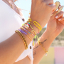 &iexcl;Crea joyer&iacute;a veraniega de moda con conchas, abalorios de cristal y muchos otros art&iacute;culos divertidos!