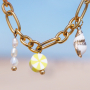 &iexcl;Crea joyer&iacute;a veraniega de moda con conchas, abalorios de cristal y muchos otros art&iacute;culos divertidos!