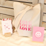 Bolsas de algod&oacute;n y tarjetas de joyer&iacute;a &uacute;nicas