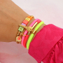 Manos a la obra con una colecci&oacute;n de pulseras veraniegas