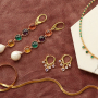 Incorpora colgantes de cristal en bonitos sets de joyer&iacute;a