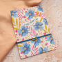 Cintas de colores y  tarjetas de joyer&iacute;a de dise&ntilde;o propio