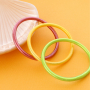 Trucos de estilismo para pulseras imitaci&oacute;n Pan de Oro  