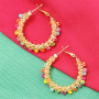 Ponte creativa con las fornituras para pendientes con rocallas