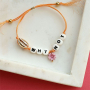 Crea joyas personalizadas con abalorios letras en cer&aacute;mica