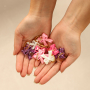 Ideas de joyer&iacute;a con colgantes lazo y pendientes coraz&oacute;n en acr&iacute;lico