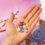 Inspiraci&oacute;n para pulseras alegres con abalorios acr&iacute;licos