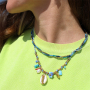 Combina & mezcla con collares facetados y pendientes de coraz&oacute;n